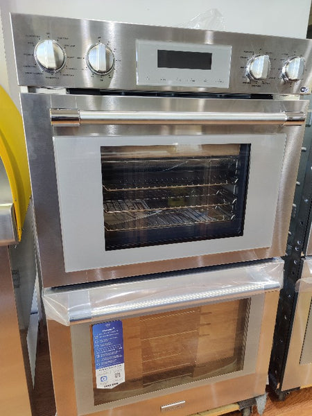 Thermador steam convection oven scratch and dent 